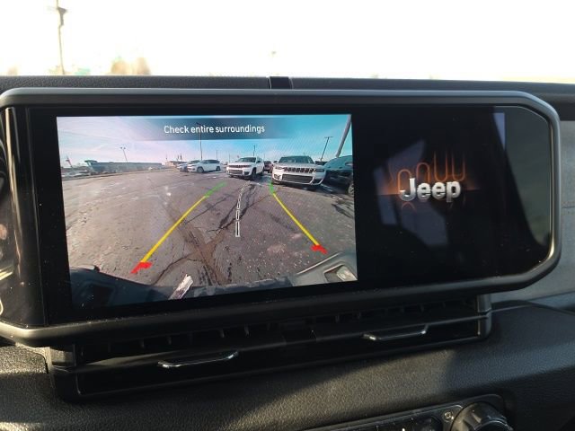 Used 2024 Jeep Gladiator Sport image 26