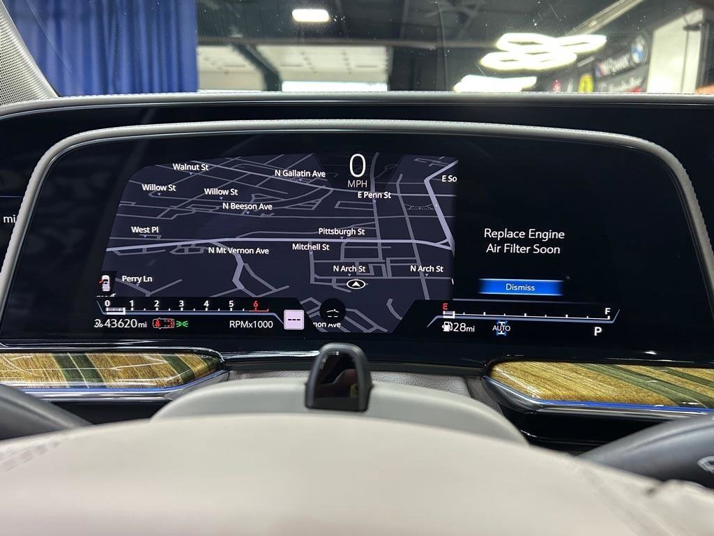 Used 2022 Cadillac Escalade Premium Luxury Platinum image 26