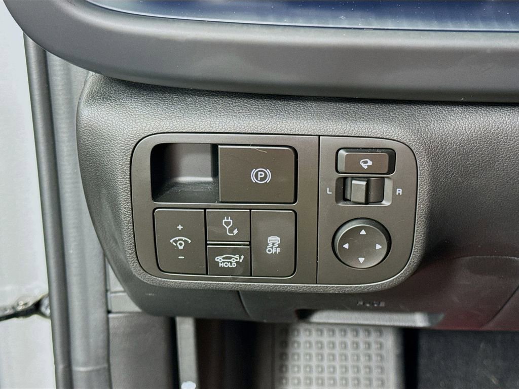 Certified 2025 Hyundai Ioniq 6 Limited image 10