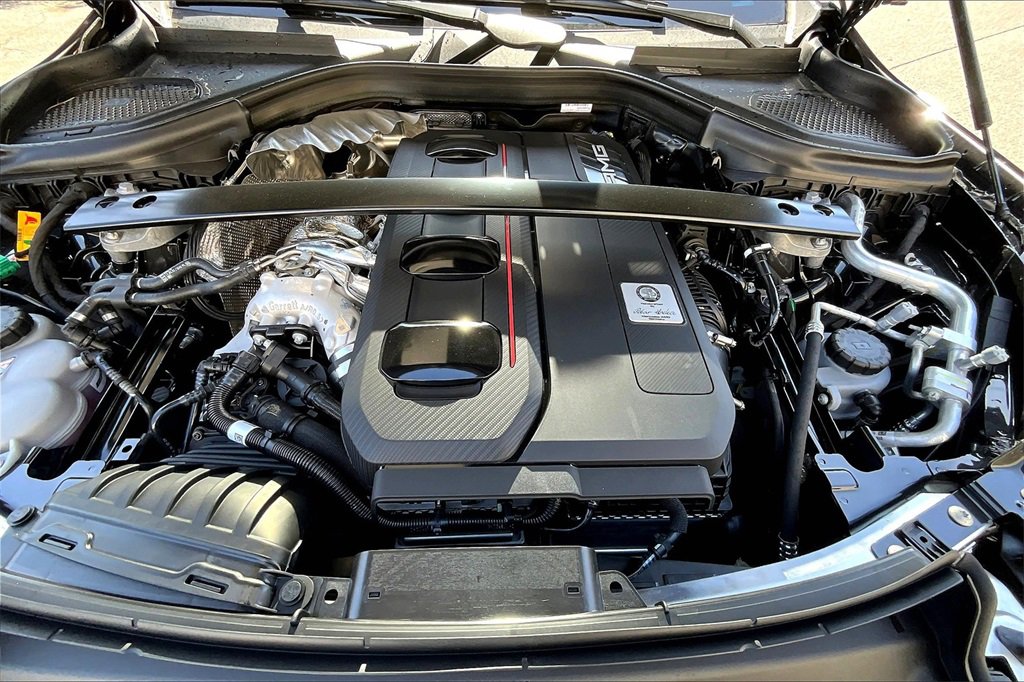 New 2025 Mercedes-Benz GLC 63 AMG S image 11