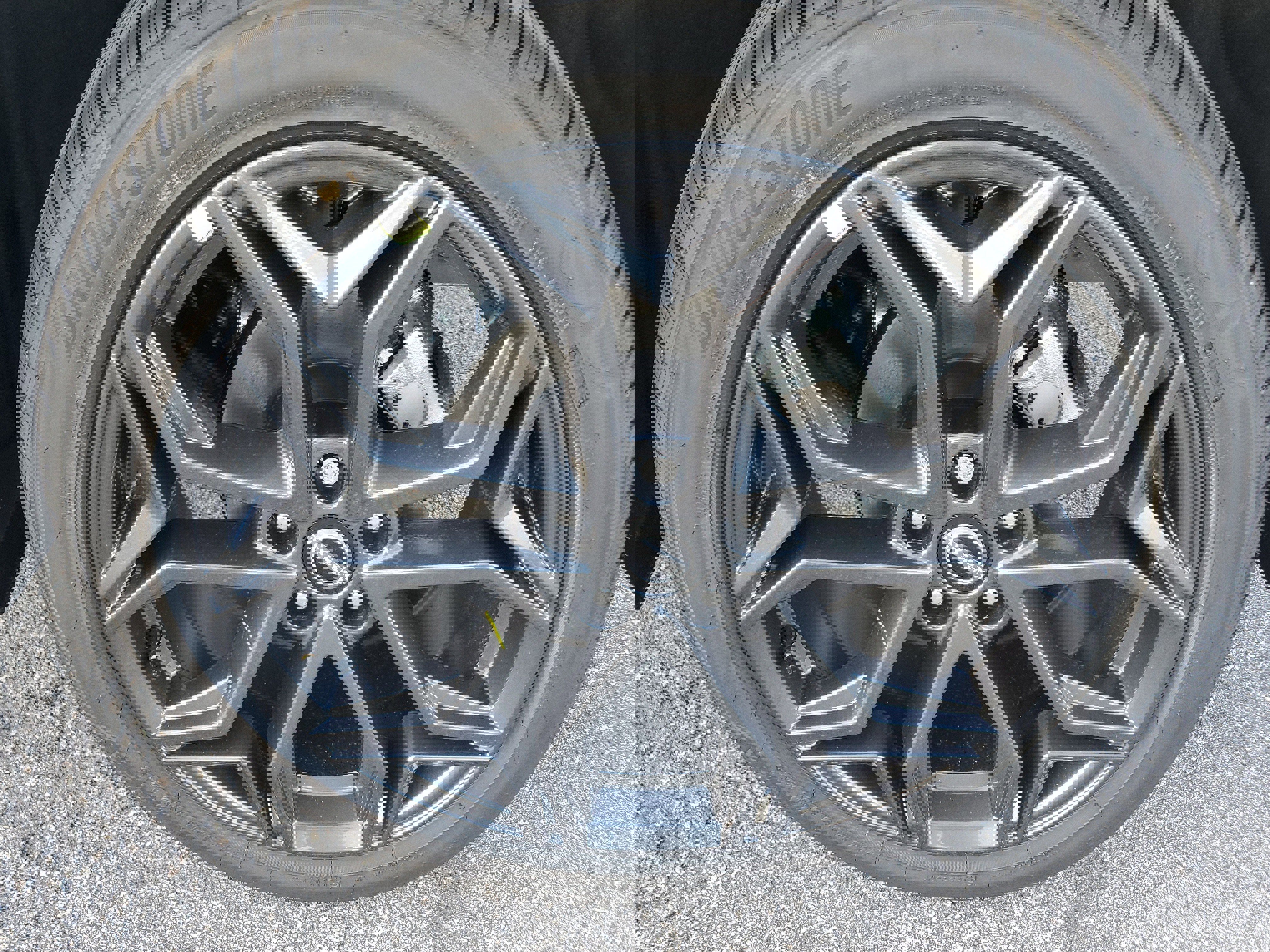 New 2026 Nissan Kicks SR image 7