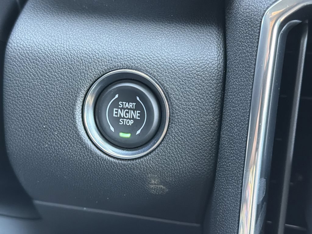 New 2026 GMC Acadia Denali Ultimate FWD image 8
