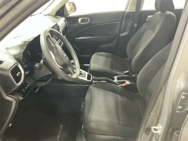 Used 2020 Hyundai Venue SE image 9