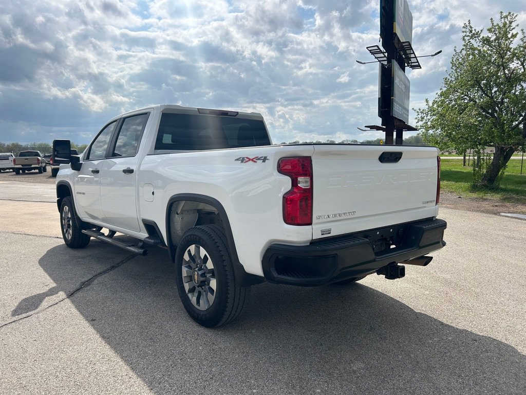 Used 2023 Chevrolet Silverado 2500 Custom w/ Custom Value Package AWD/4WD image 7