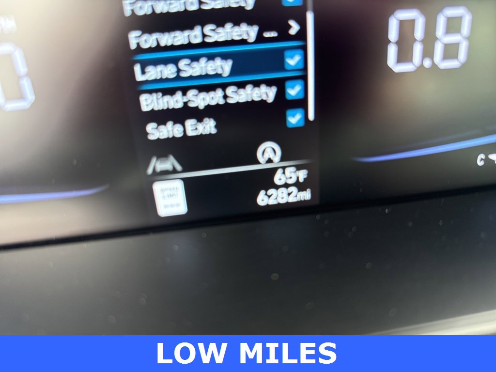 Used 2025 Hyundai Elantra SE w/ Cargo Package image 19