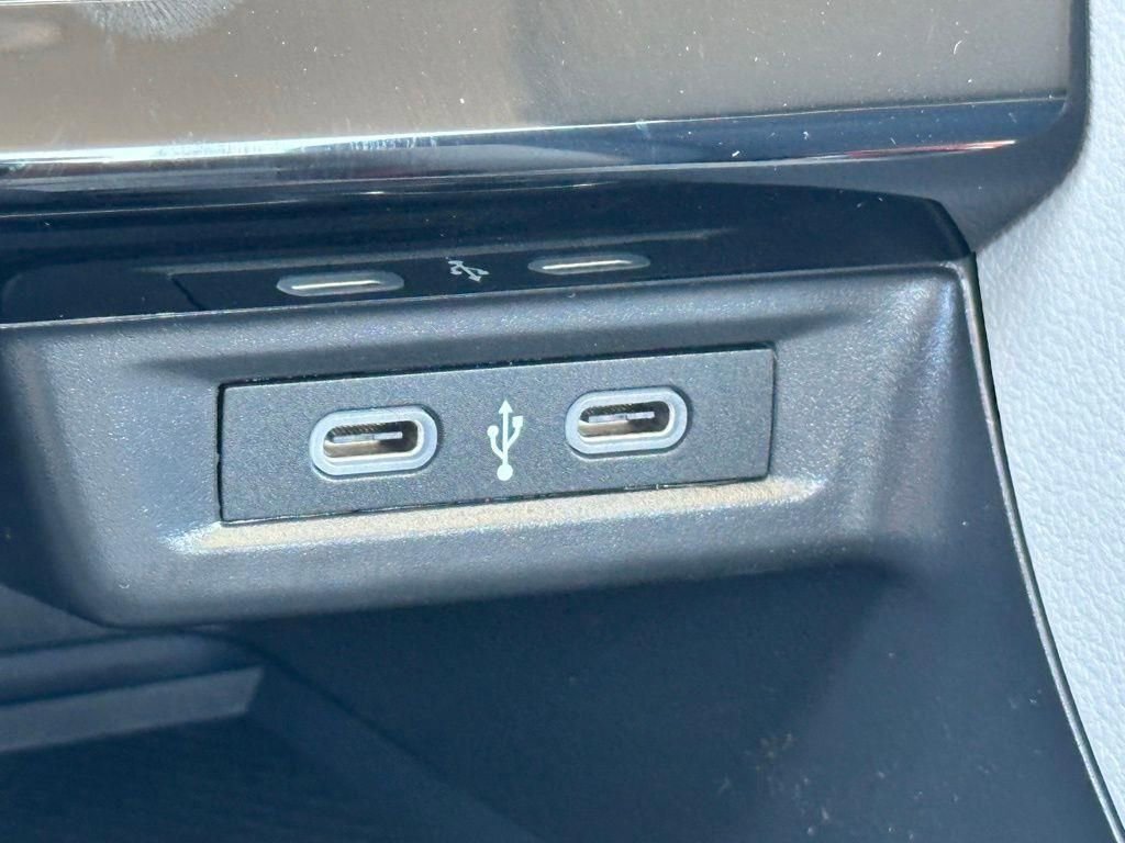 New 2026 Volkswagen Jetta SE FWD image 11