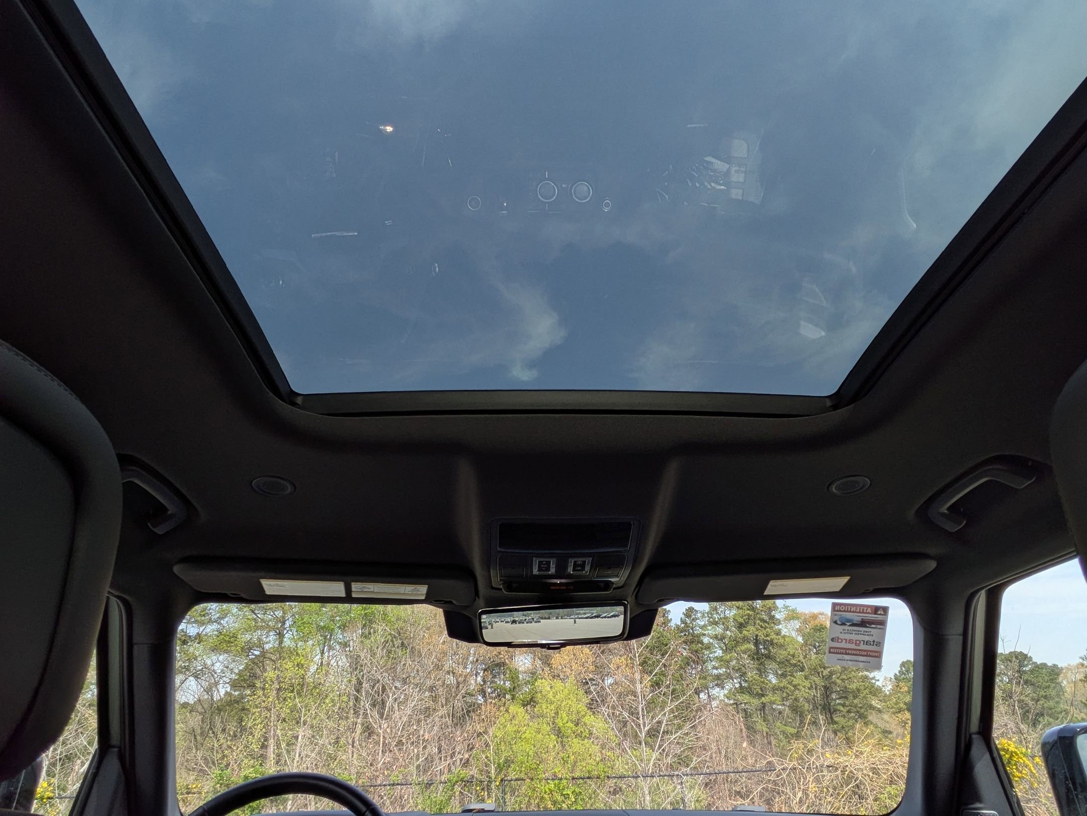 Certified 2024 Land Rover Defender 110 X-Dynamic SE image 26