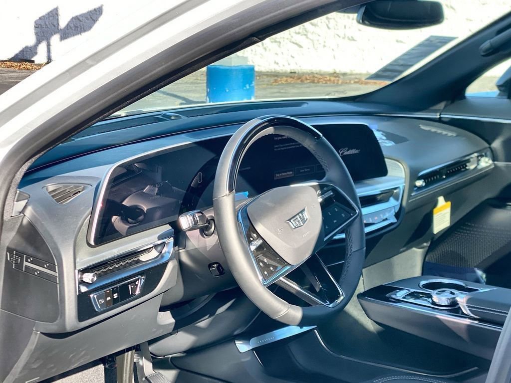 New 2026 Cadillac Lyriq Sport image 11