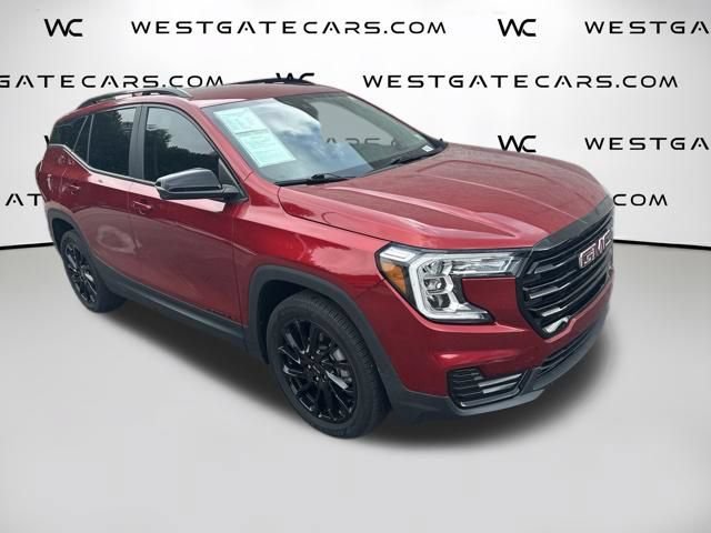 Used 2023 GMC Terrain SLE w/ Elevation Edition FWD image 4
