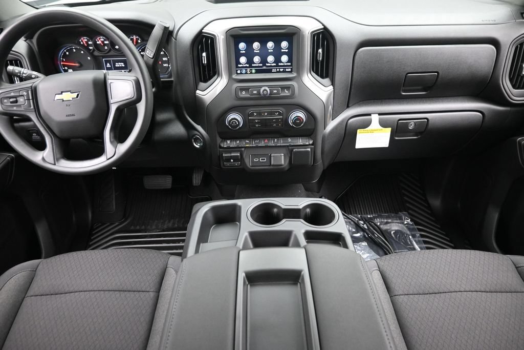 New 2026 Chevrolet Silverado 2500 Custom w/ Custom Value Package AWD/4WD image 15