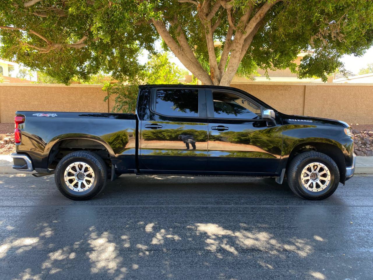 Used 2021 Chevrolet Silverado 1500 LT w/ Convenience Package II AWD/4WD image 6