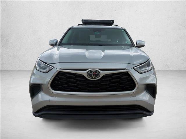 Used 2020 Toyota Highlander L video 2