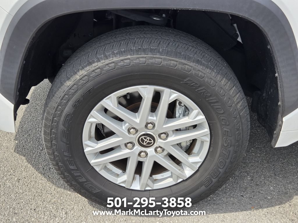 Used 2023 Toyota Tundra SR5 w/ SR5 Convenience Package AWD/4WD image 16