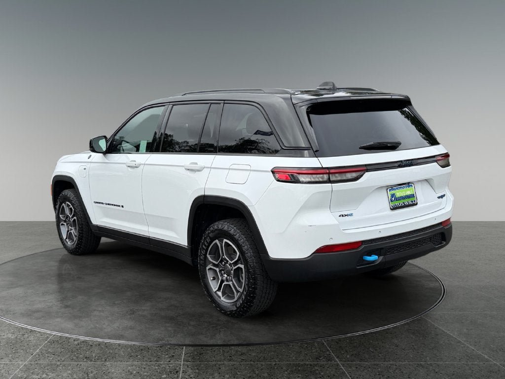 Used 2022 Jeep Grand Cherokee Trailhawk AWD/4WD image 8