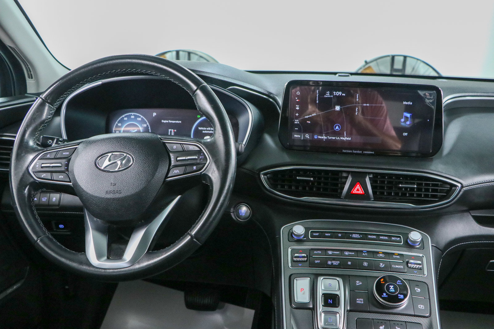 Used 2023 Hyundai Santa Fe SEL Premium AWD/4WD image 17