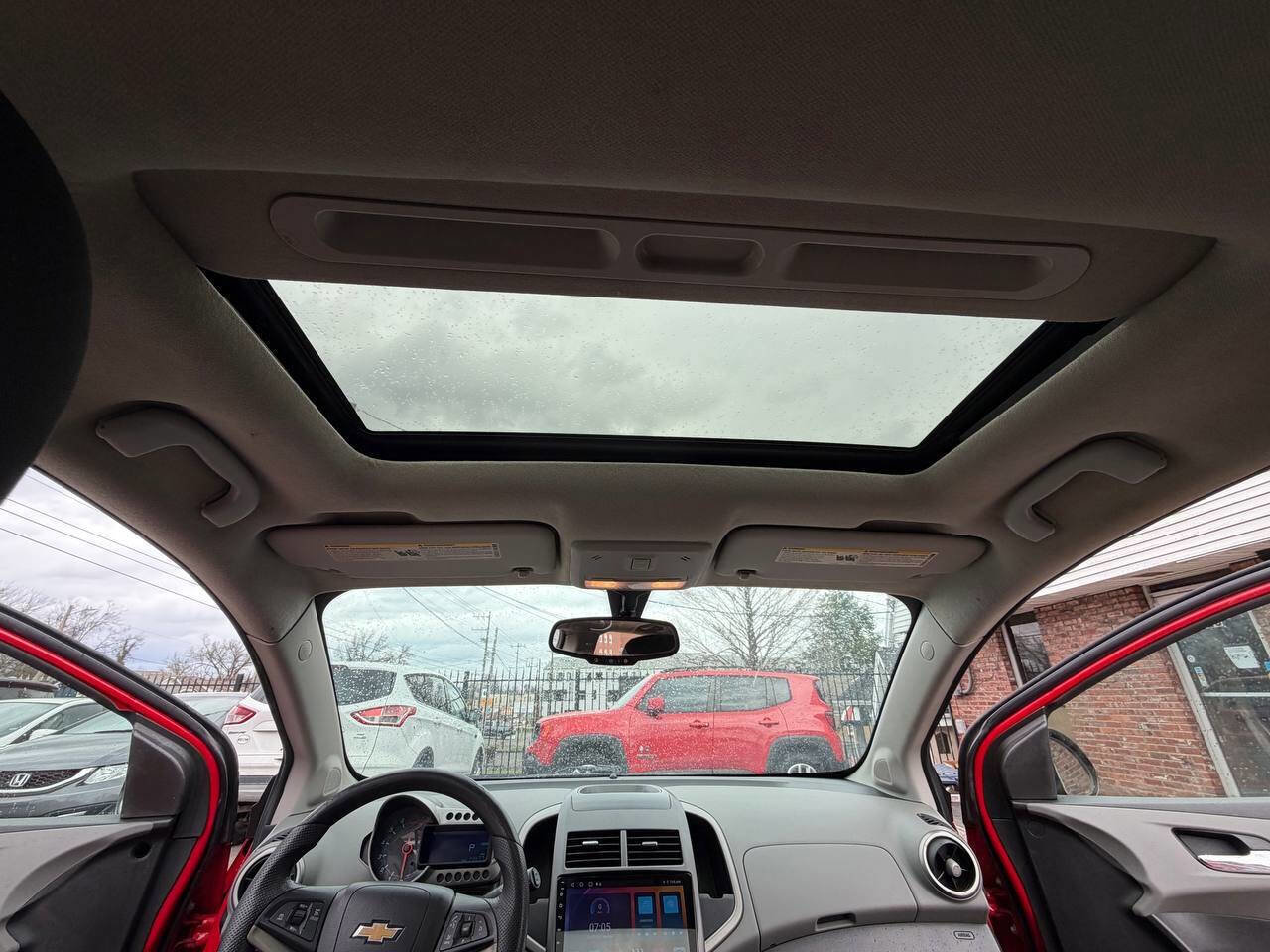 Used 2015 Chevrolet Sonic LT w/ Fun and Sun Package FWD image 22