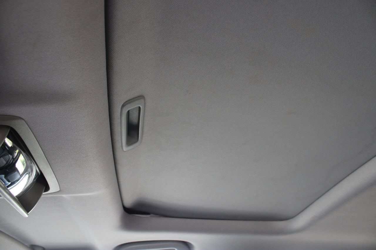 Used 2017 Honda CR-V Touring image 19
