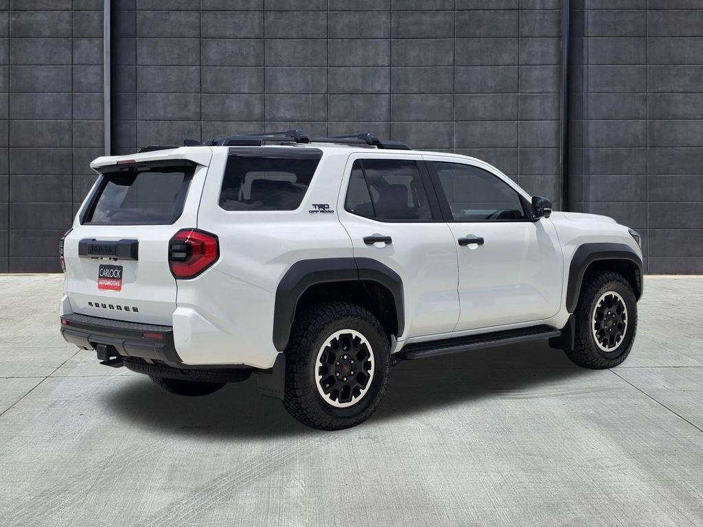 Used 2025 Toyota 4Runner TRD Off-Road Premium AWD/4WD image 5