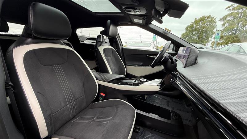 Used 2023 Kia EV6 GT-Line w/ GT-Line Suede Seat Package image 23