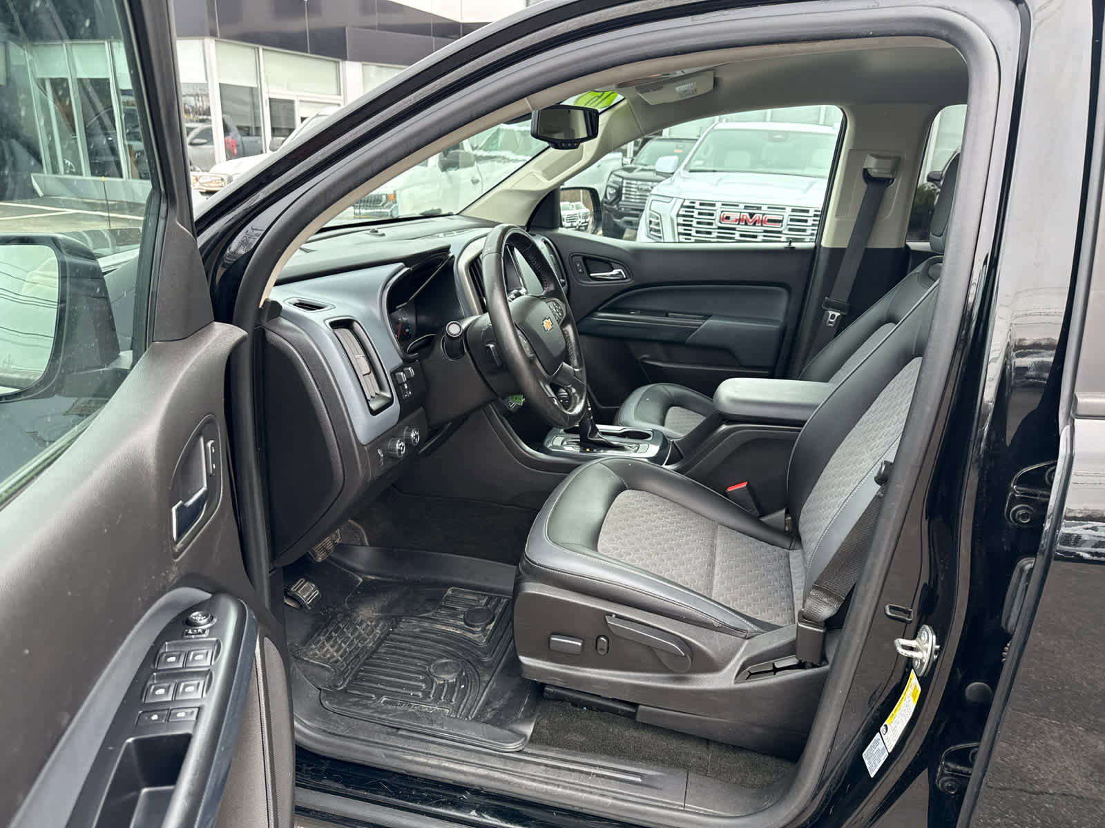 Used 2016 Chevrolet Colorado Z71 image 15