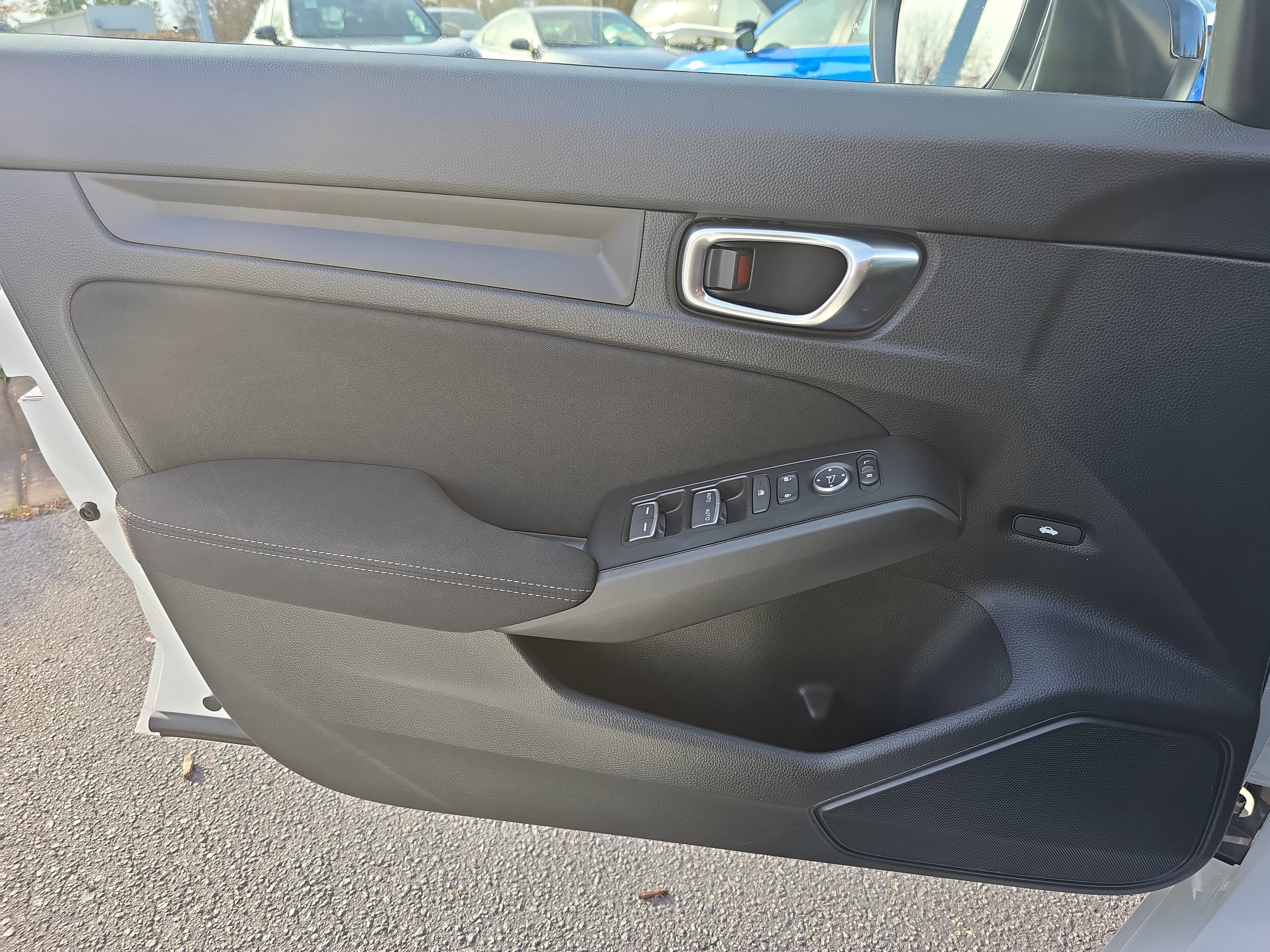 Used 2025 Honda Civic Sport image 26