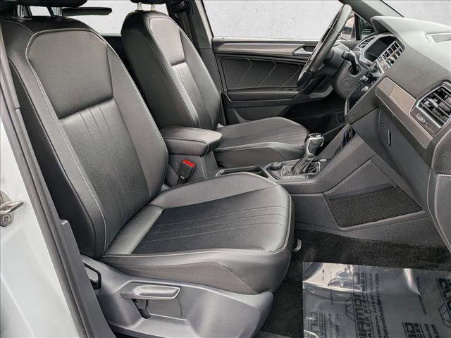 Used 2022 Volkswagen Tiguan SE R-Line image 23
