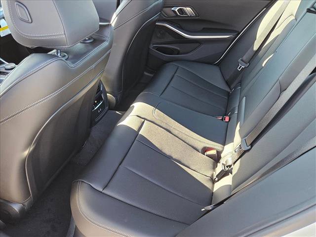 Used 2026 BMW 330i Sedan w/ M Sport Package image 16
