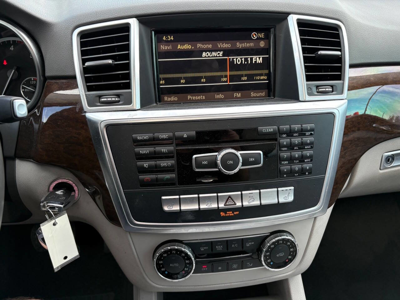 Used 2012 Mercedes-Benz ML 350 ML 350 BlueTEC AWD 4MATIC 4dr image 19