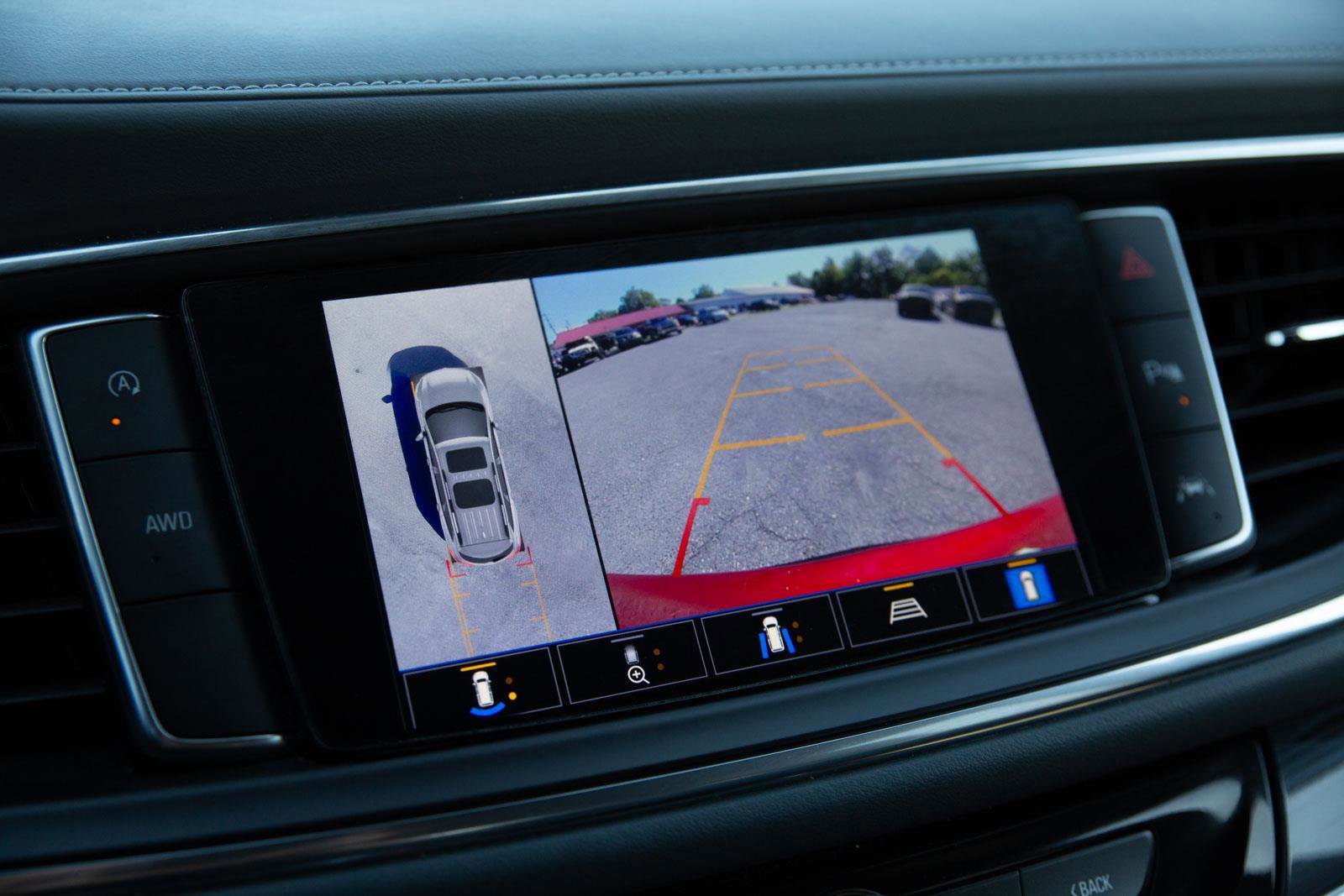 Used 2024 Buick Enclave Premium image 11