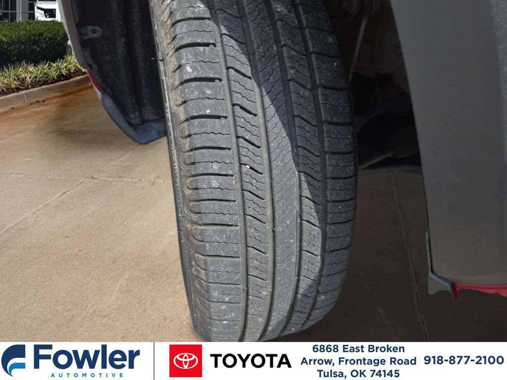 Used 2024 Toyota RAV4 Limited AWD/4WD image 30