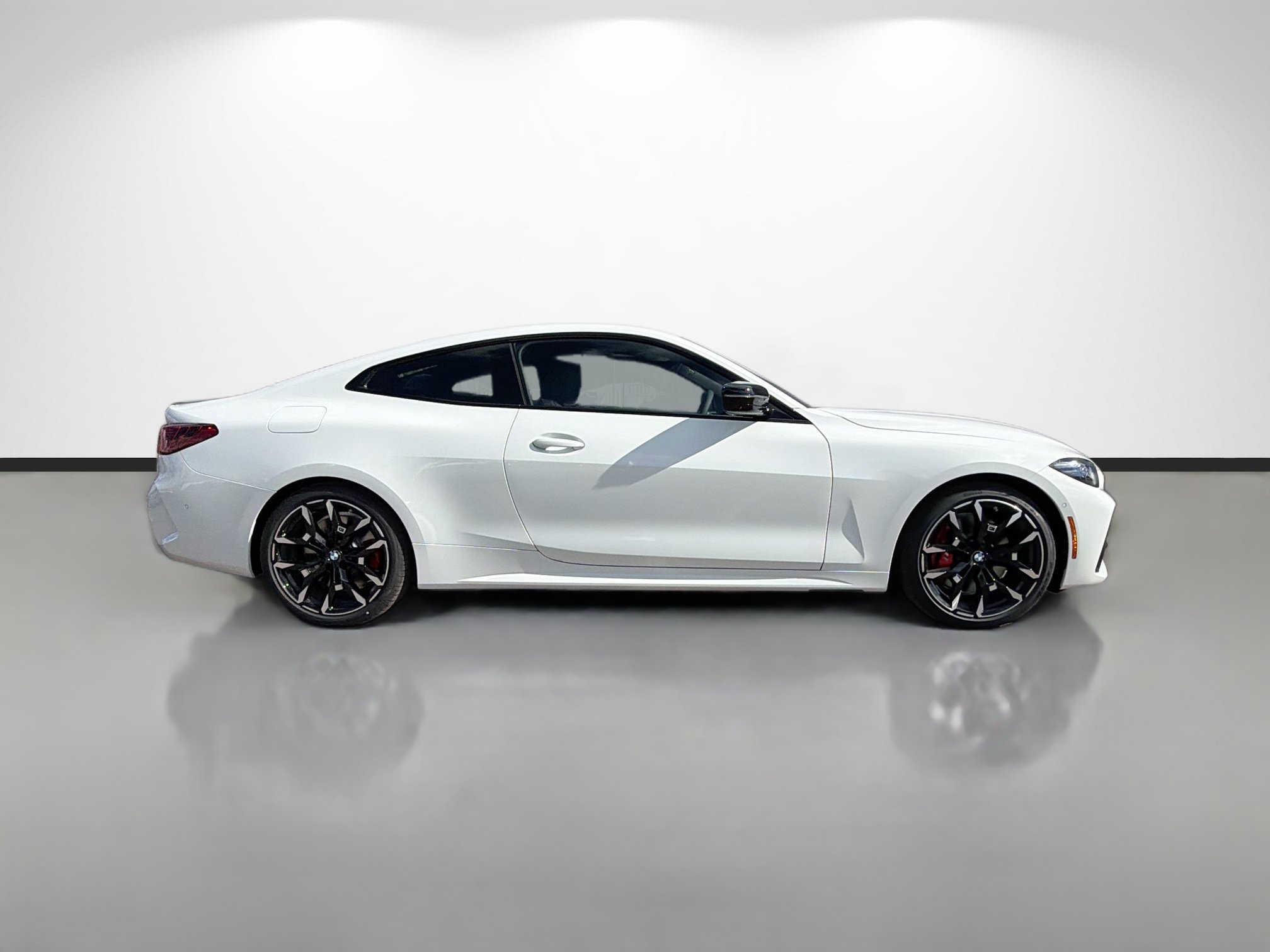 New 2026 BMW 430i Coupe w/ M Sport Package RWD image 2