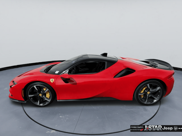 Used 2022 Ferrari SF90 Stradale AWD/4WD image 8