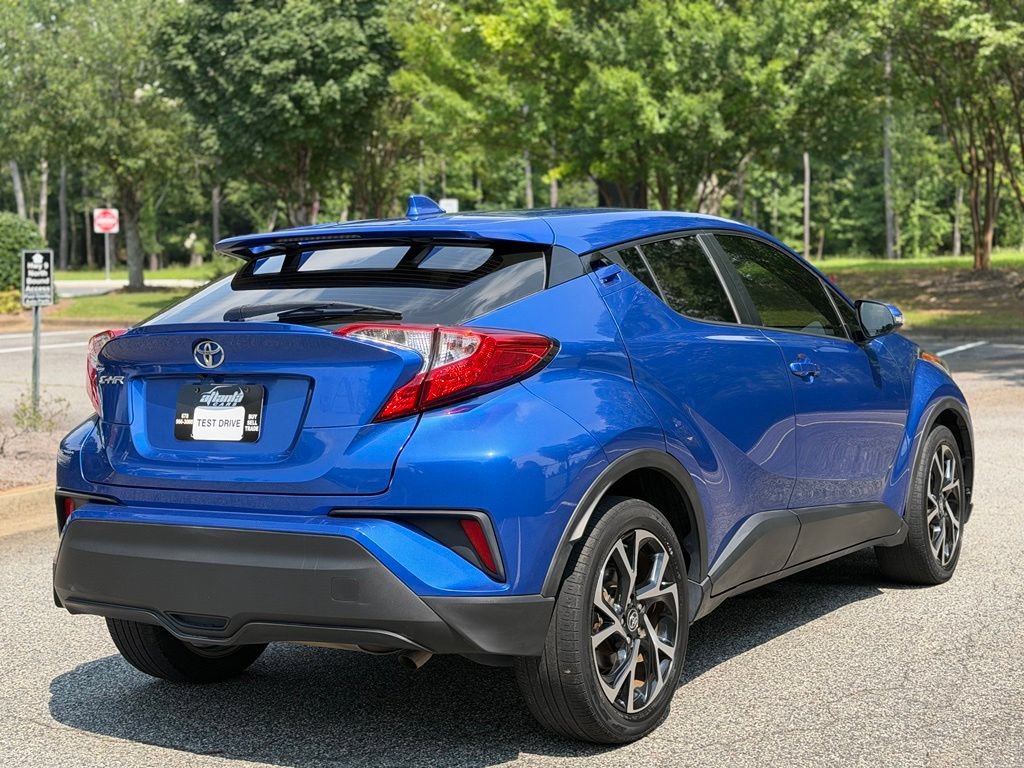 Used 2020 Toyota C-HR XLE FWD image 5