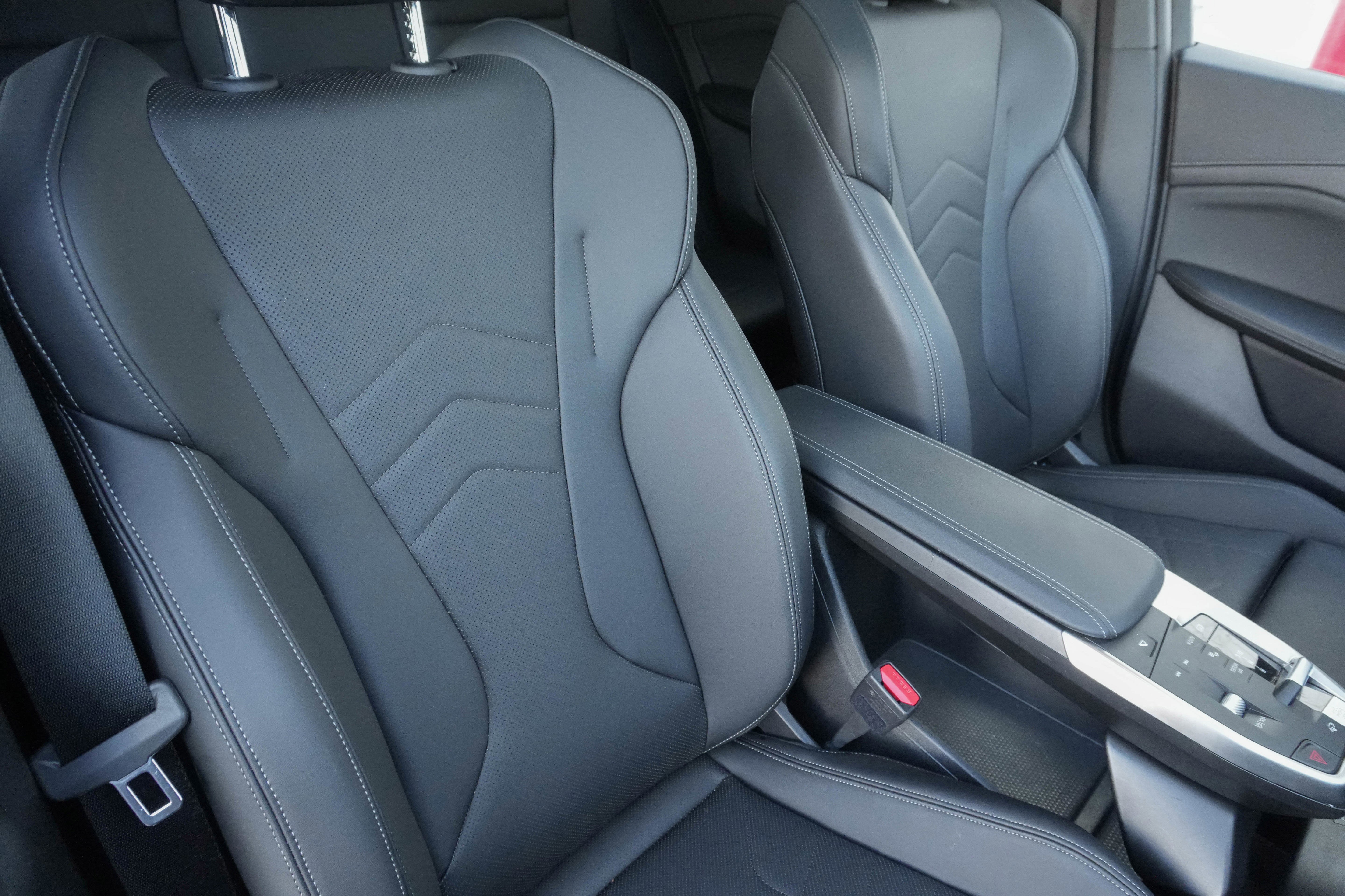 Certified 2025 BMW X2 xDrive28i image 14