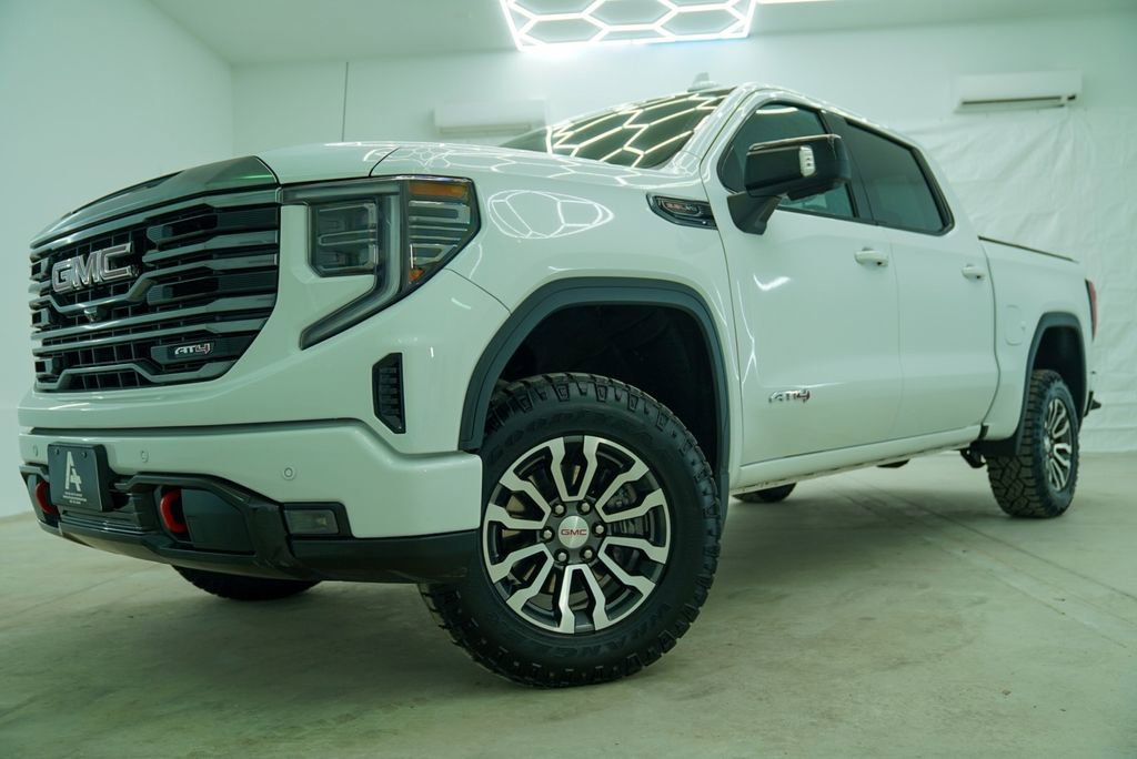 Used 2023 GMC Sierra 1500 AT4 image 1