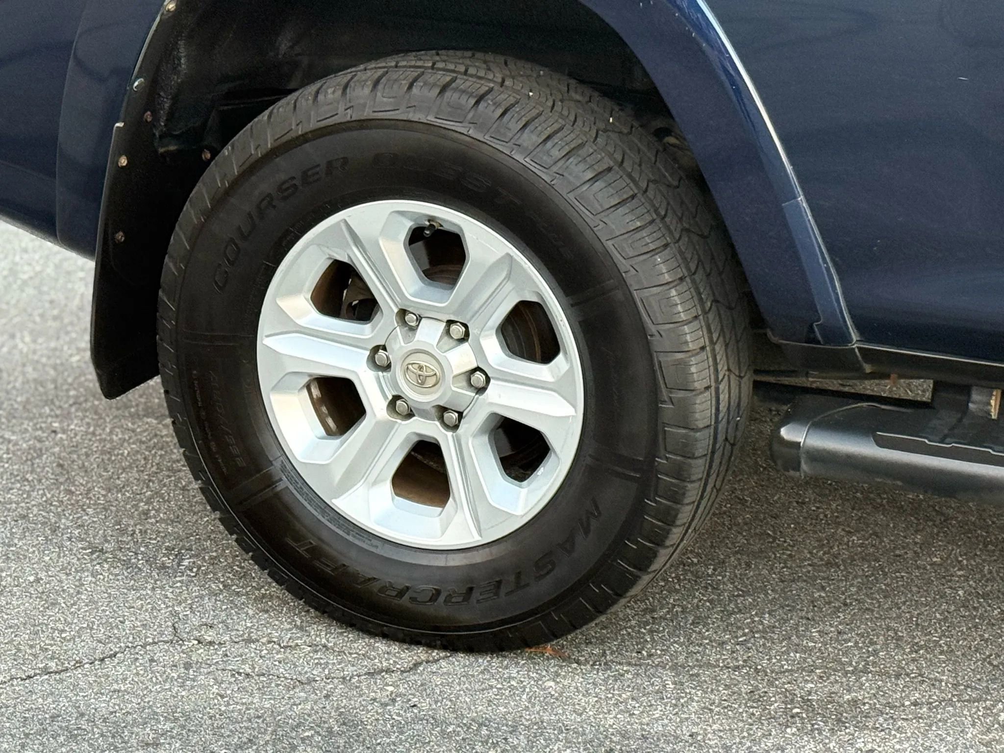 Used 2017 Toyota 4Runner SR5 Premium RWD image 8