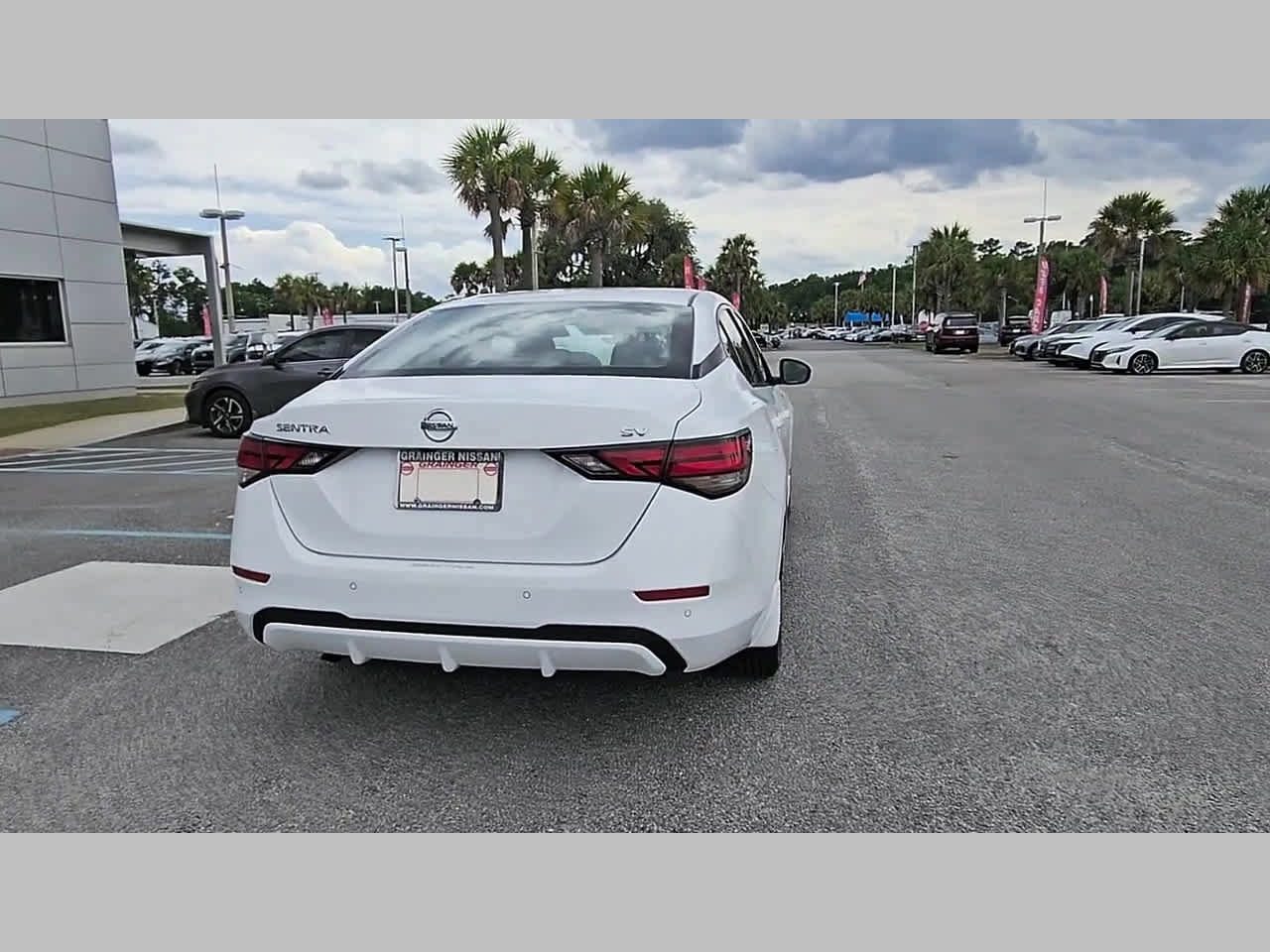 Used 2021 Nissan Sentra SV FWD image 32
