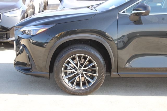 Certified 2025 Lexus NX 350 AWD w/ Accessory Package (2T) image 4