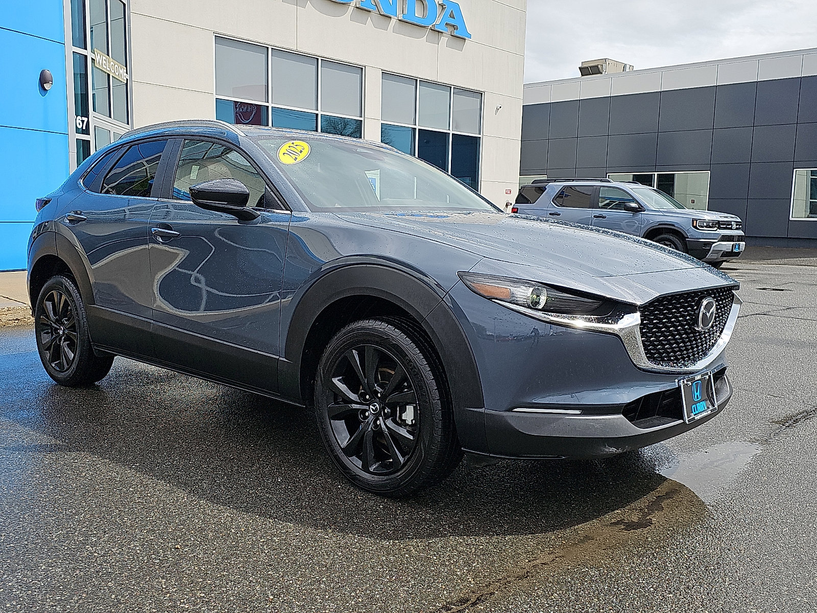 Used 2025 MAZDA CX-30 AWD 2.5 S w/ Preferred Package image 3