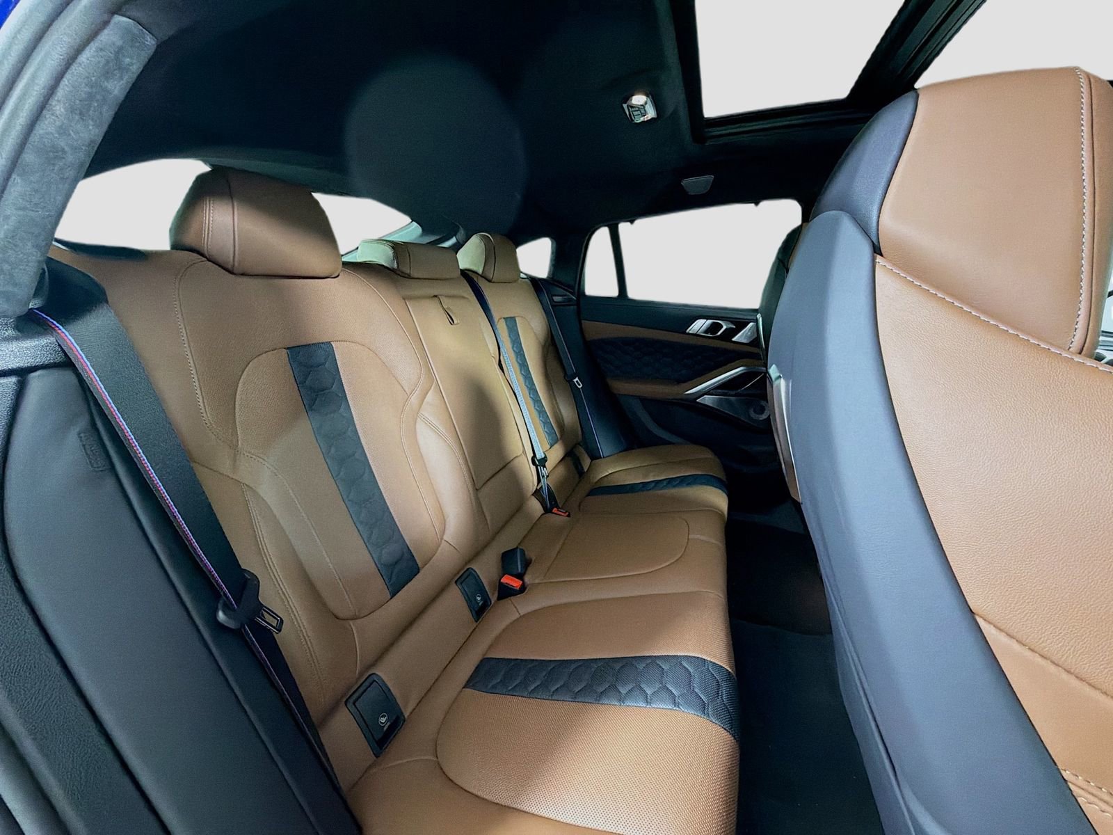 New 2026 BMW X6 M Competition w/ Executive Package AWD/4WD image 30