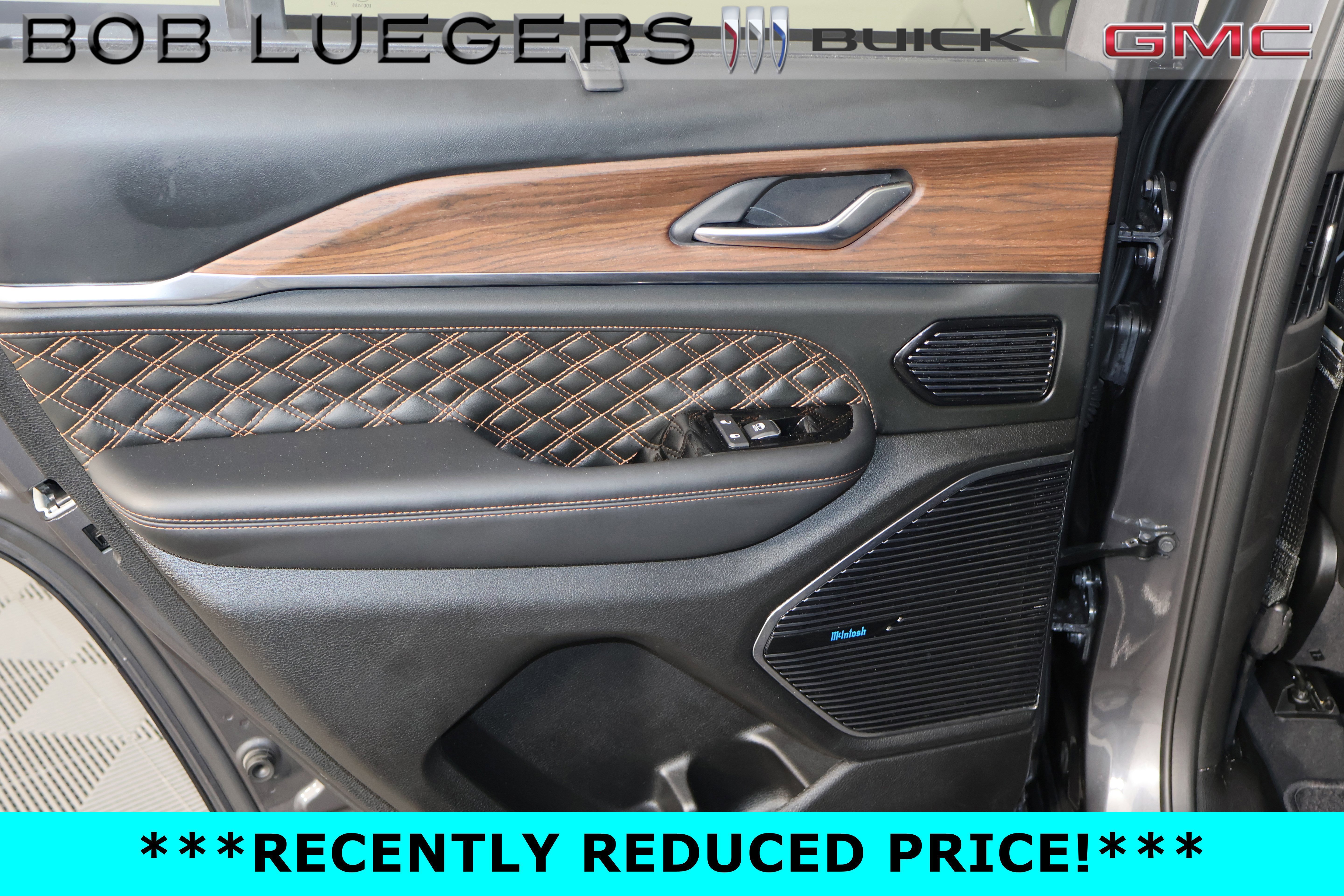 Used 2022 Jeep Grand Cherokee Summit w/ Adv Protech Group IV AWD/4WD image 12