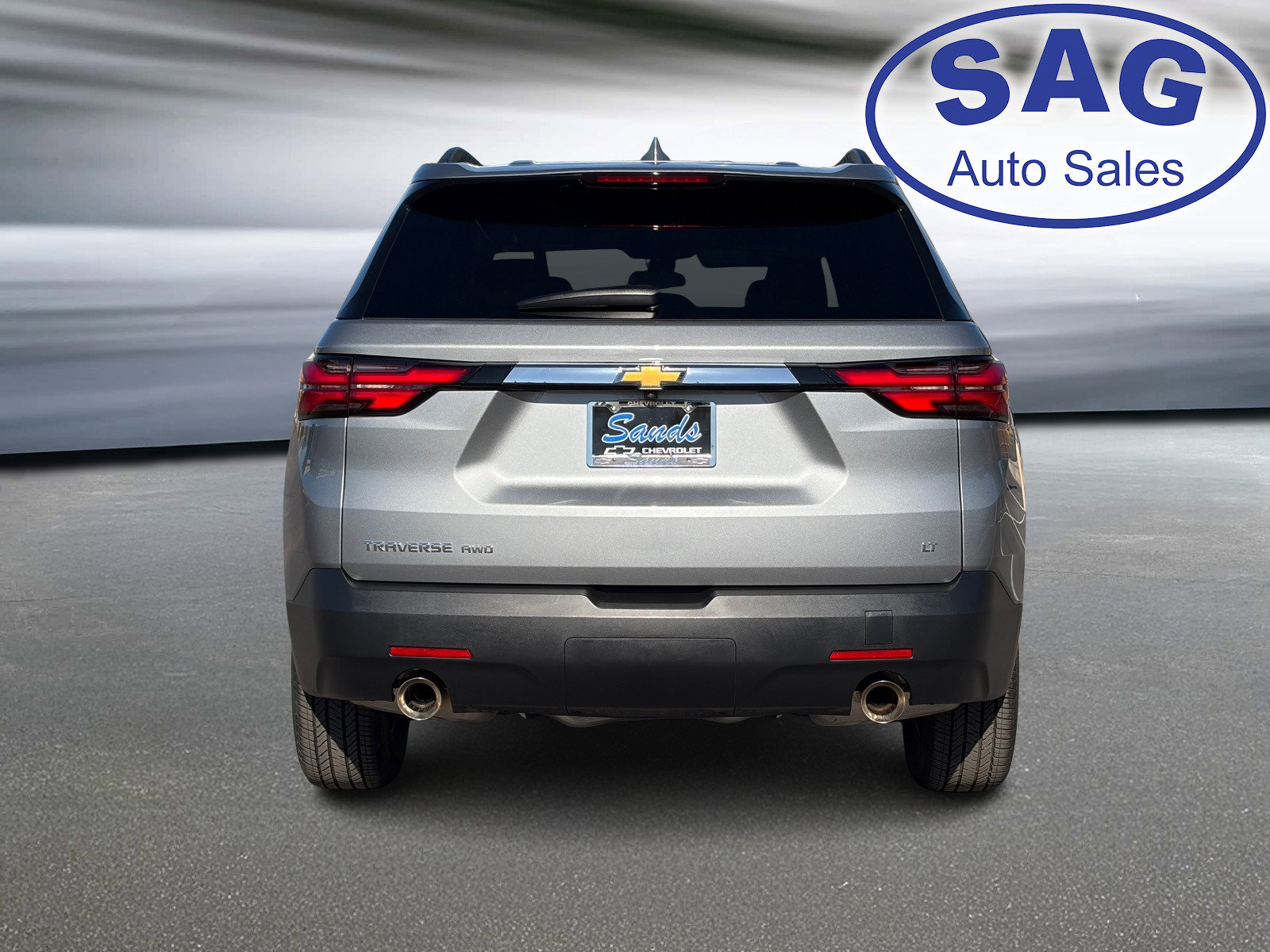 Used 2023 Chevrolet Traverse LT w/ LPO, Cargo Package AWD/4WD image 9