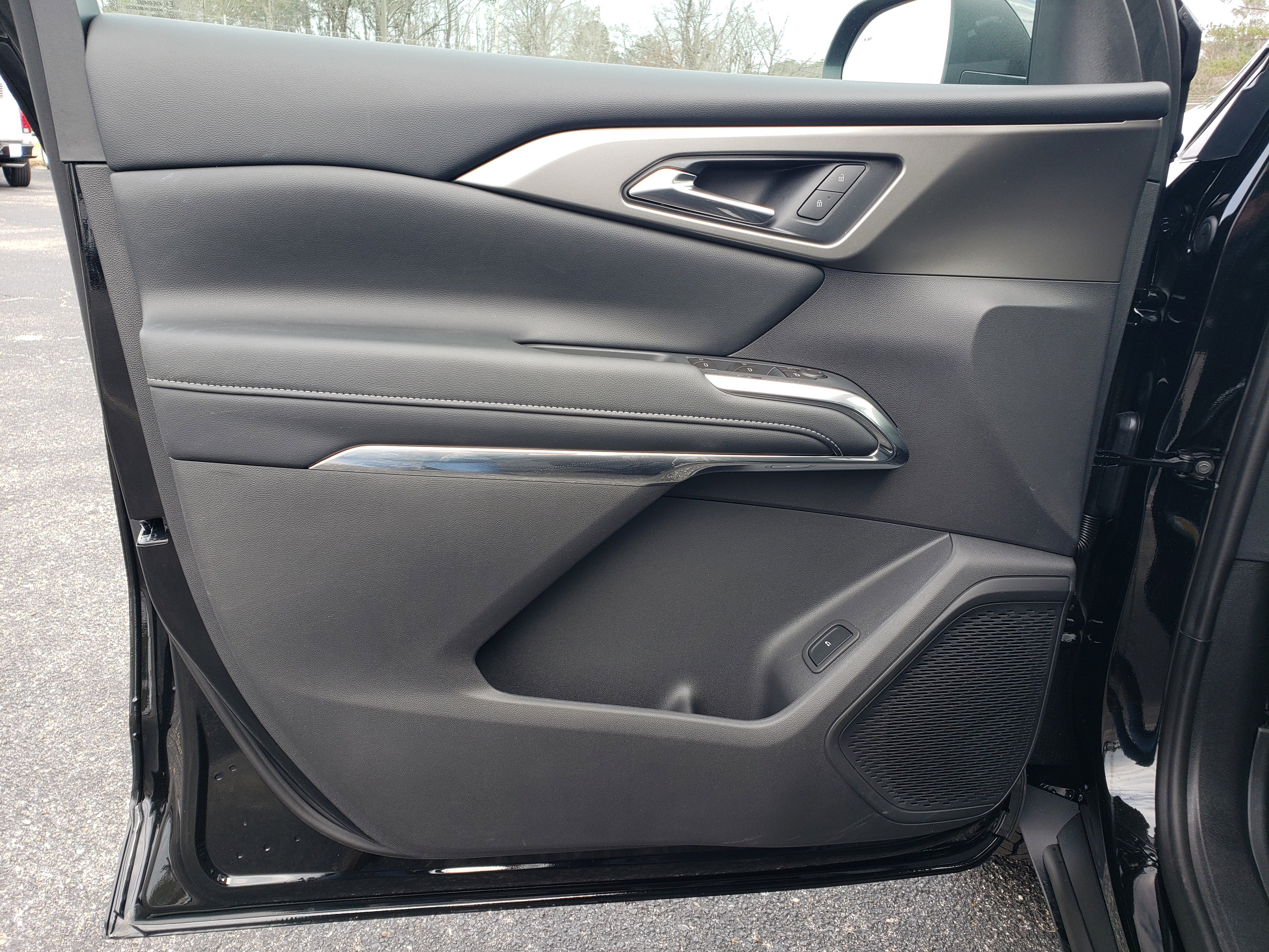 New 2026 Chevrolet Traverse LT w/ Midnight/Sport Edition image 12