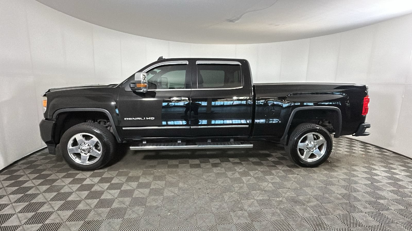 Used 2015 GMC Sierra 2500 Denali AWD/4WD image 5