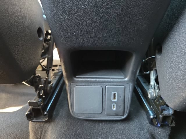 Certified 2021 Buick Encore GX Select AWD/4WD image 29