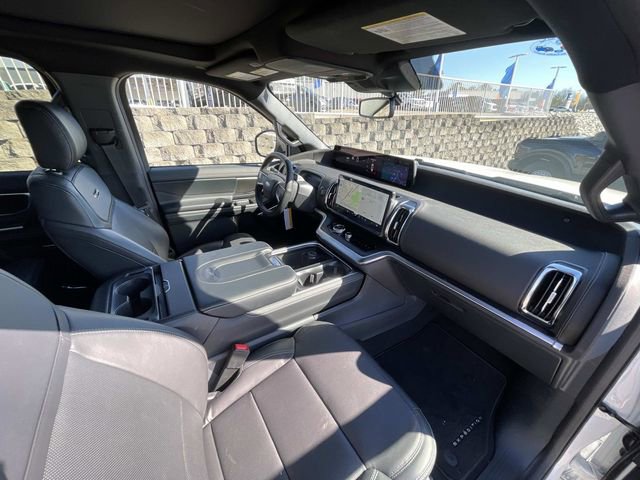 New 2025 Ford Expedition Max Platinum w/ Stealth Appearance Package image 10