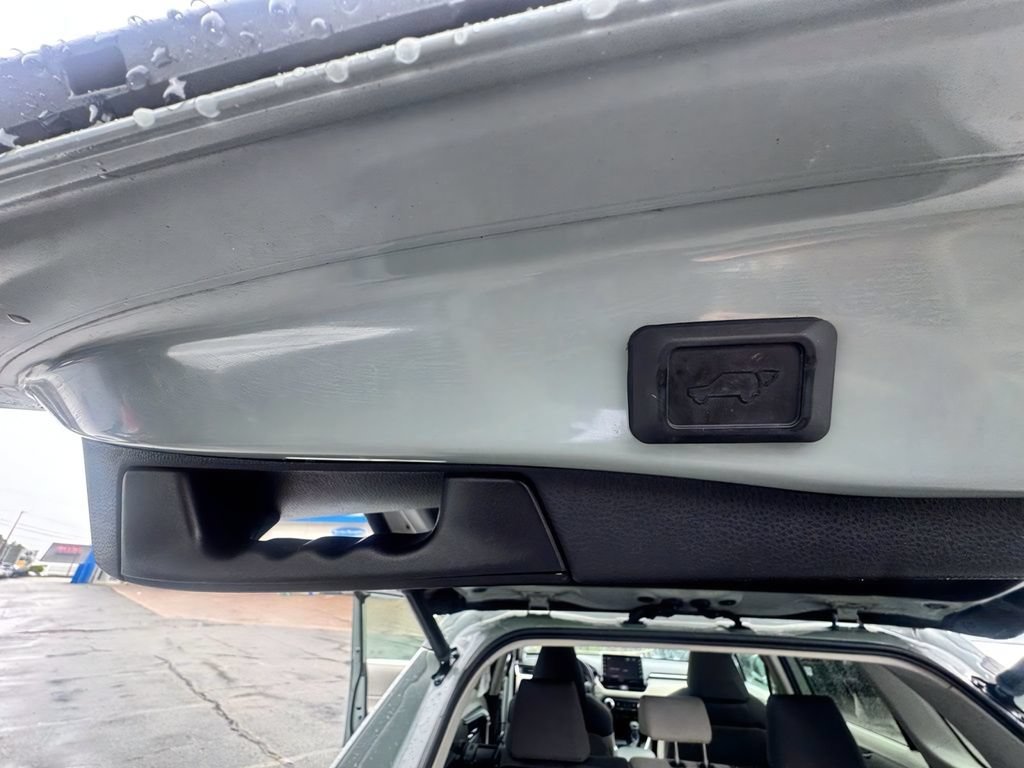 Used 2022 Toyota RAV4 XLE w/ Convenience Package AWD/4WD image 31