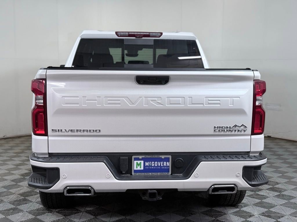Used 2024 Chevrolet Silverado 1500 High Country w/ High Country Premium Package AWD/4WD image 5