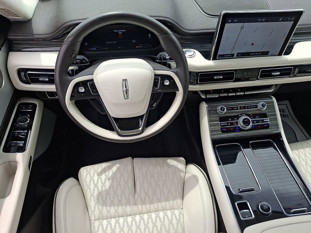 Certified 2023 Lincoln Aviator Black Label w/ Dynamic Handling Package AWD/4WD image 12