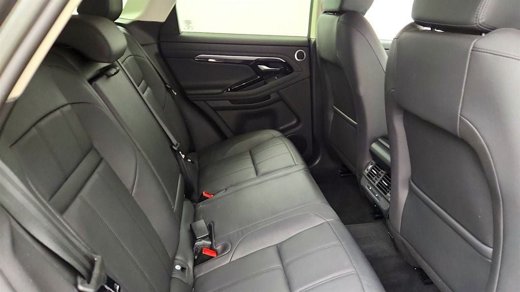 Used 2023 Land Rover Range Rover Evoque SE AWD/4WD image 23